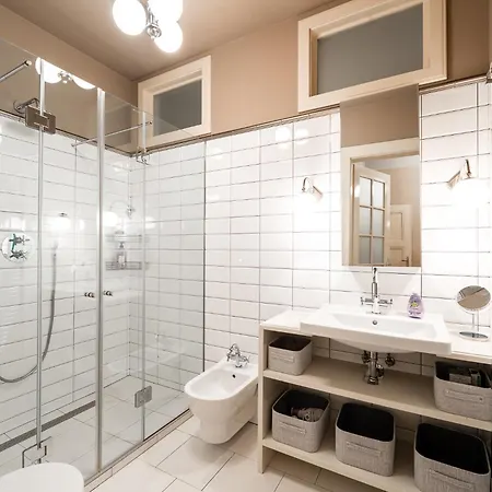 Apartment Charming In Hastalska *
