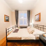 Charming In Hastalska
